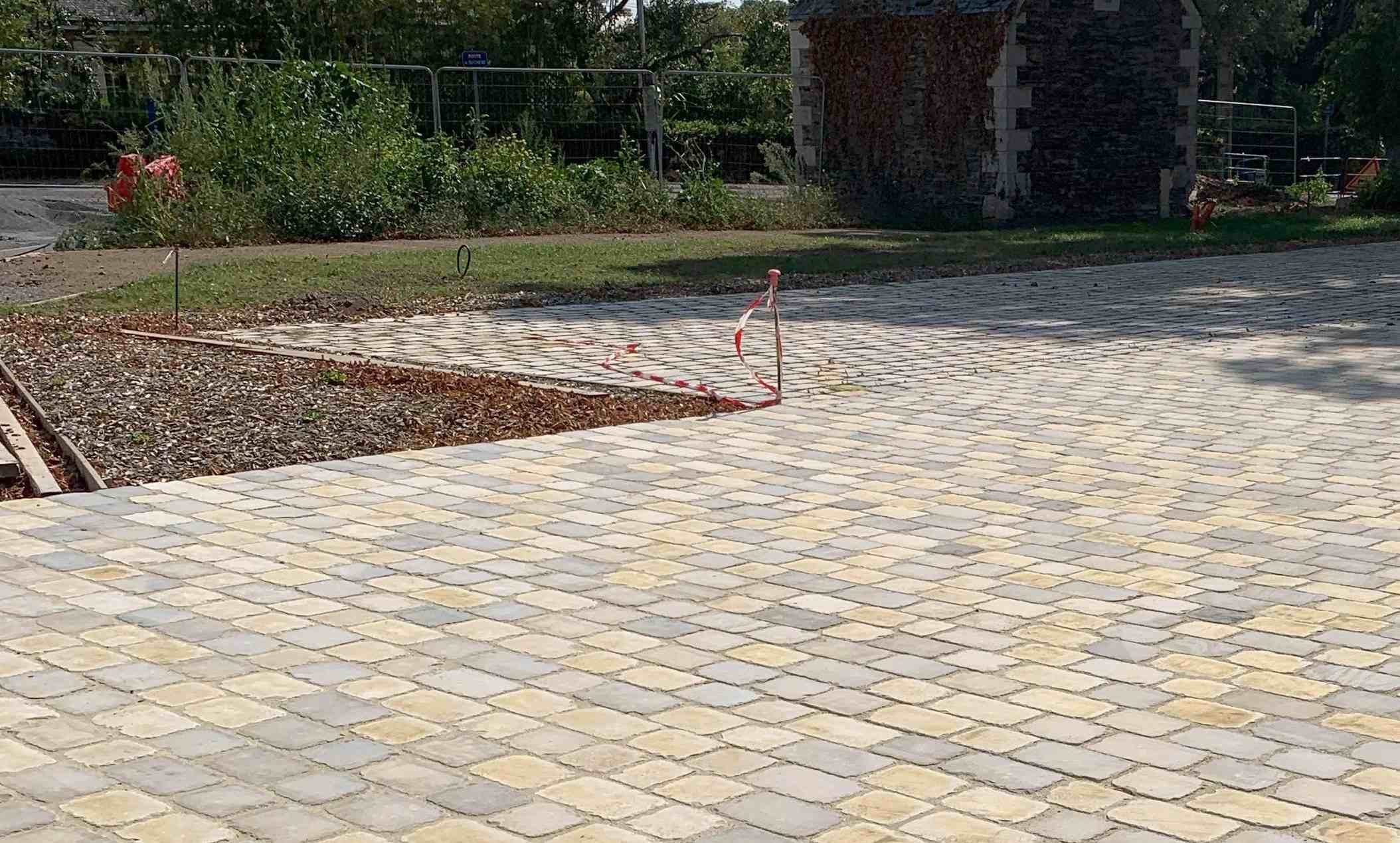 Pavé en calcaire pour aménagements urbains