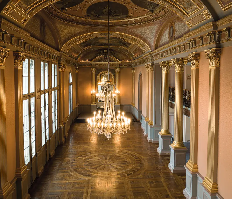 Restauration parquet du grand théâtre à Angers dans le cadre du mécénat